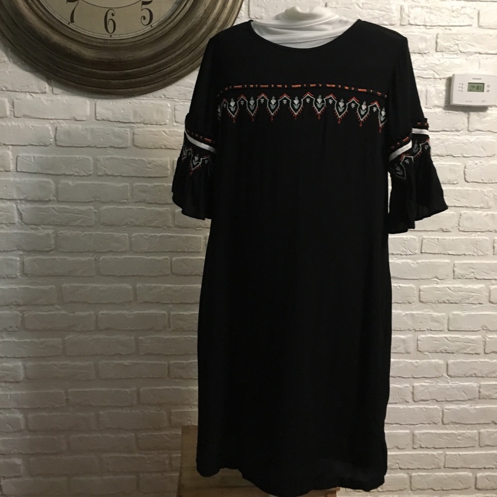 LOFT bell cuff black dress with fun embroidery